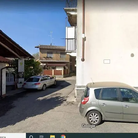 Monolocale Pernate Vigne Vecchie Lägenhet Novara
